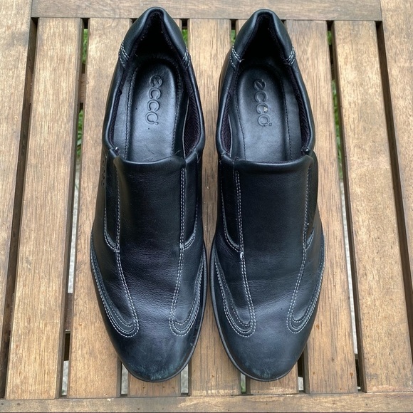 Ecco Women's Black Loafers Size 8.5/ 39 - Picture 5 of 7